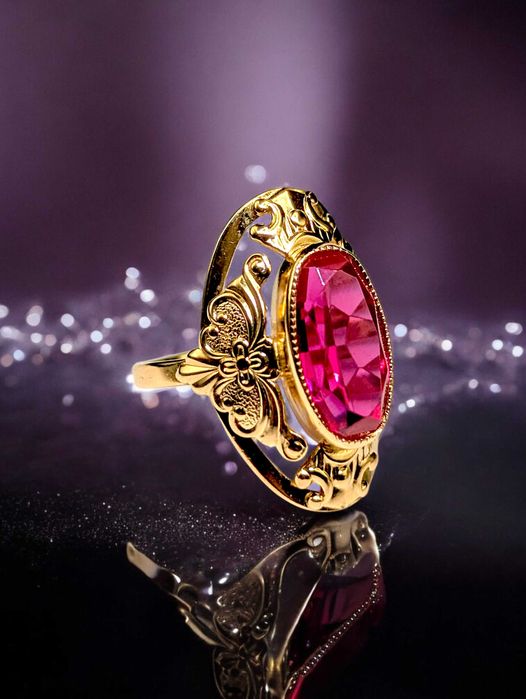 Zdobiony pierścionek z czerwonym oczkiem I 585 I Świetny stan