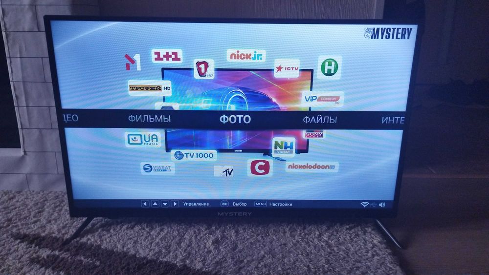 Smart  телевизор 32 wi-fi