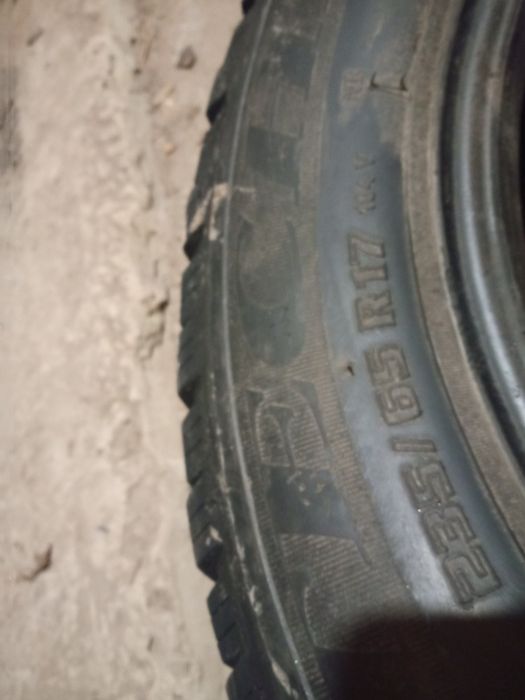 Продам резину размер 17