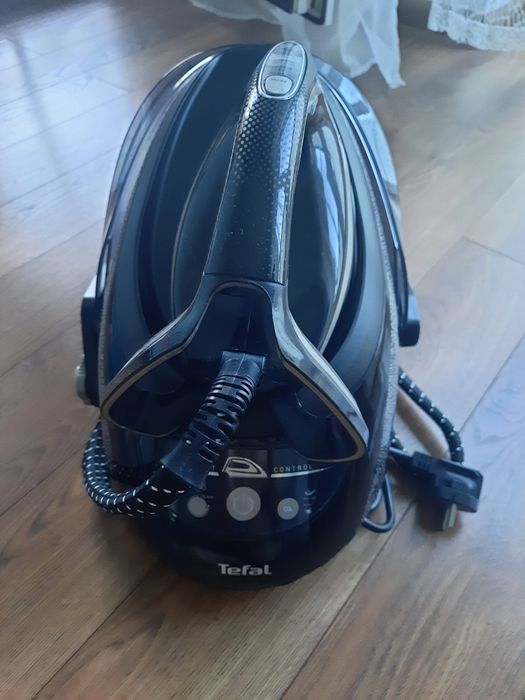 Stacja parowa Tefal + żelazko - 950 zł
