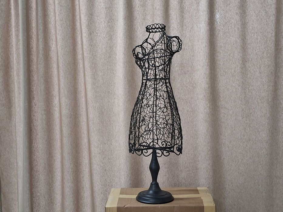 Expositor manequim loja