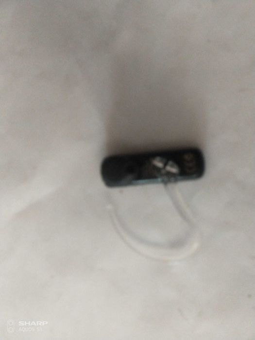 Bluetooth гарнитура Plantronics 825