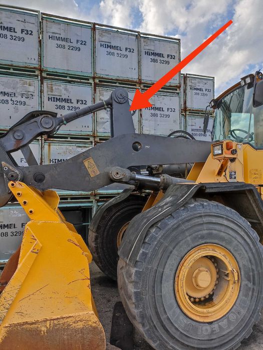 Kiwak Łącznik do Ładowaki Volvo L150 L180 stalowy