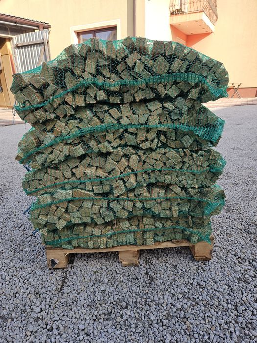 Drewno kominkowe, rozpałkowe