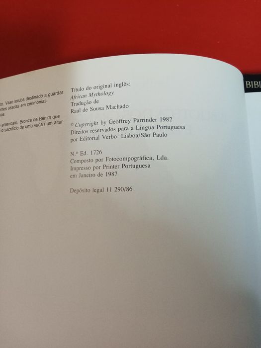 Biblioteca dos Grandes Mitos e Lendas Universais.