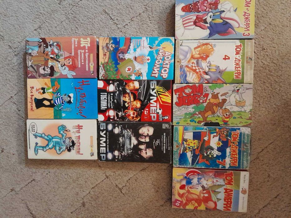 Видеокассеты с фильмами и мультфильмами відеокасети vhs