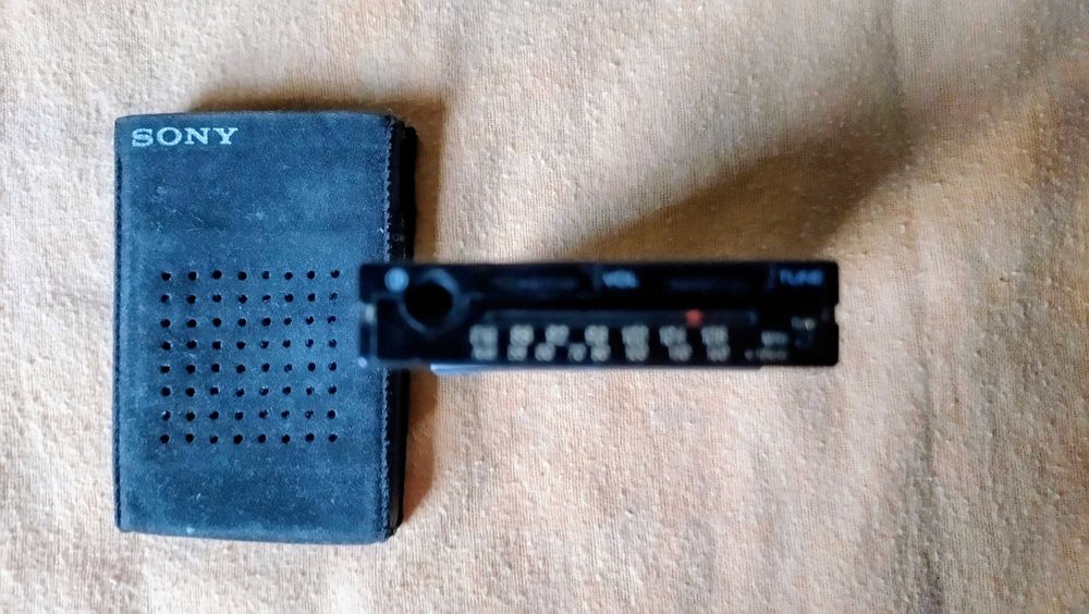Mini Radio Bolso Raro Sony ICF-S11W FM/AM