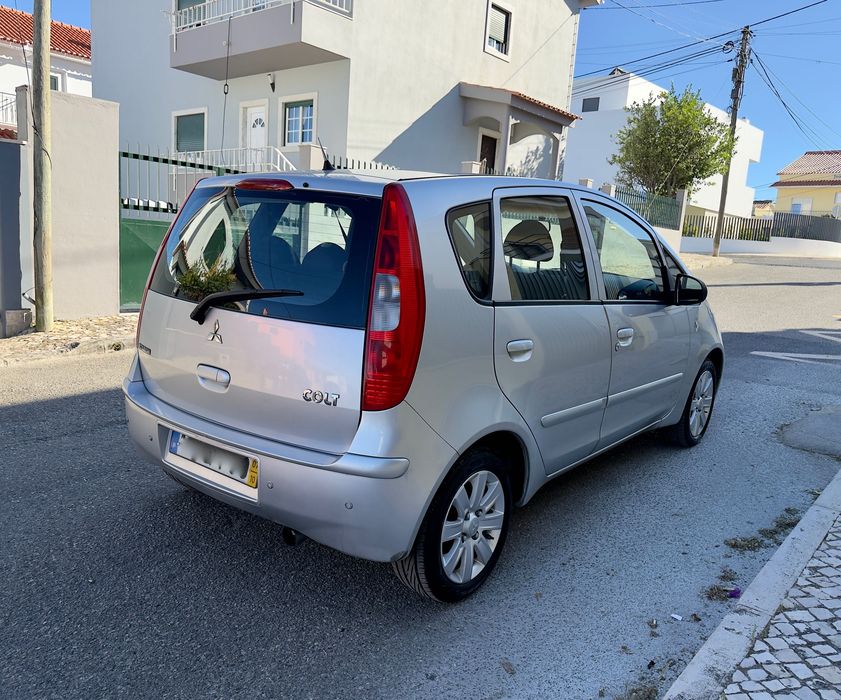Mitsubishi Colt — fotografia 3