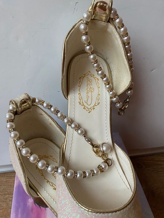 Brokatowe buty, baleriny z perłami i cyrkoniami rozmiar 36/37