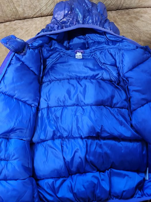 Продам детскую куртку для девочки