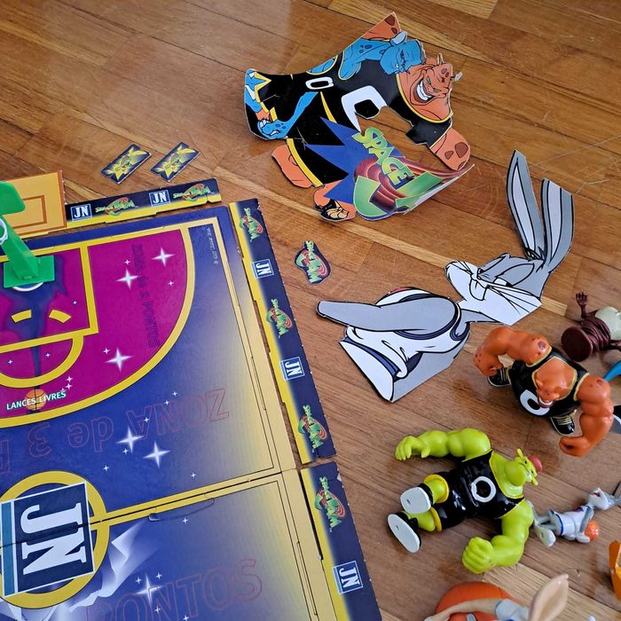 Jogo Space Jam vintage em bom estado