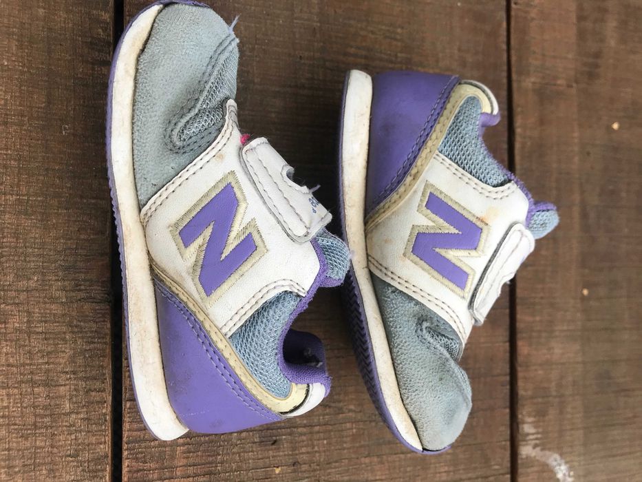 Adidasy New balance 24