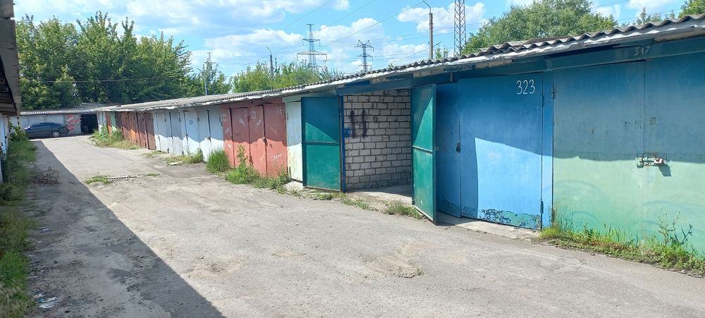 Танкопия Каденюка 12 новые дома кирпичный гараж стоянка парковка сдам аренда