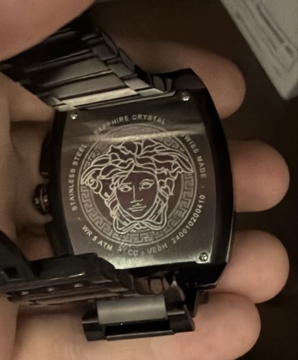 Годинник Versace
