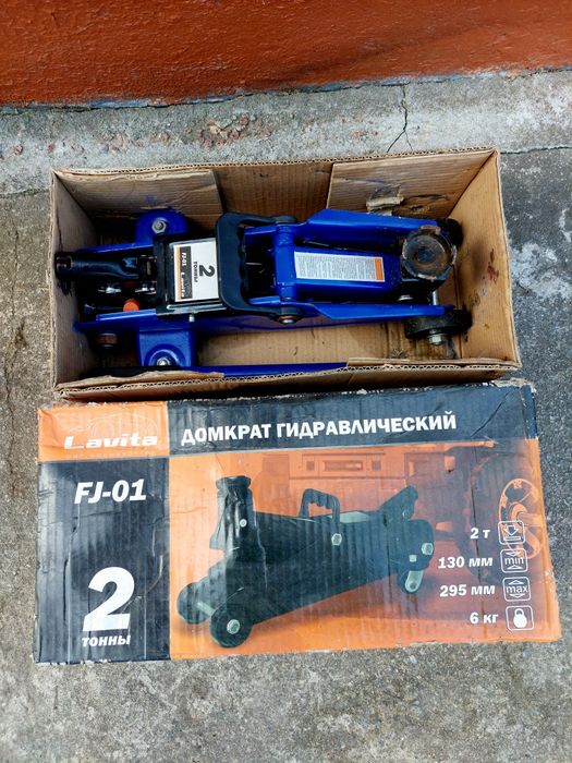 Продам донкрат ціна 1000 грн