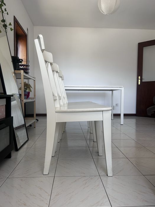 Conjunto 4 cadeiras + mesa IKEA