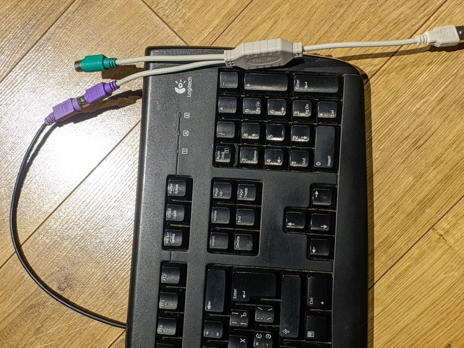 Клавіатура Logitech