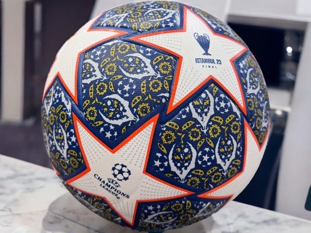 Мяч футбольний для будь яких покриттів ТОП Якість розпродаж термошов