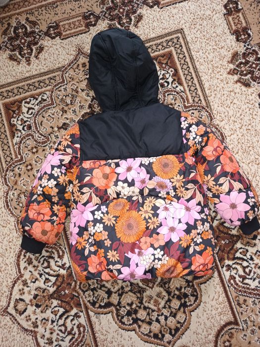 Куртка від Next для дівчинки