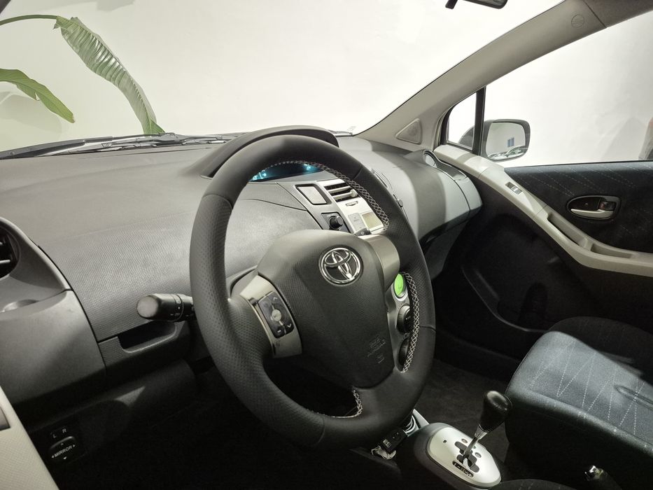 Toyota Yaris 1.4D-4D - AUTOMÁTICO | GARANTIA | NACIONAL