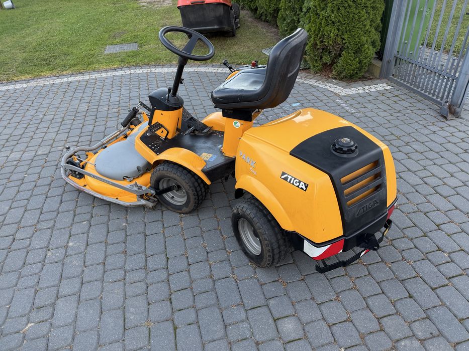 Traktorek kosiarka Stiga Park Royal V-Tvin Honda