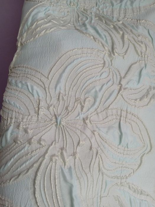 Sukienka S błyszcząca