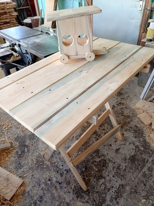 Стіл розкладний для торгівлі..