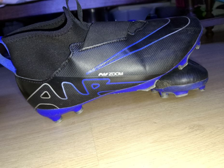 Vendo essa chuteira Nike Mercurial air zoom n38 foi usado só uma vez