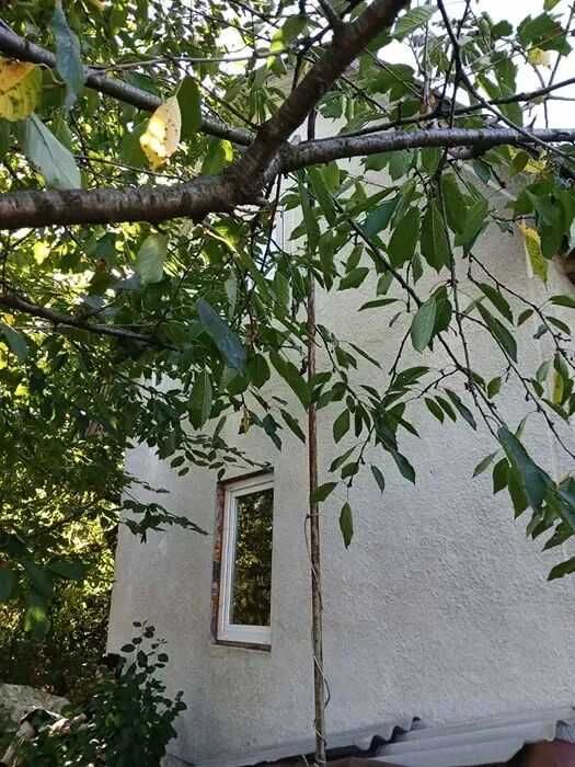 Продається земельна ділянка з будиночком по вул.Івасюка!