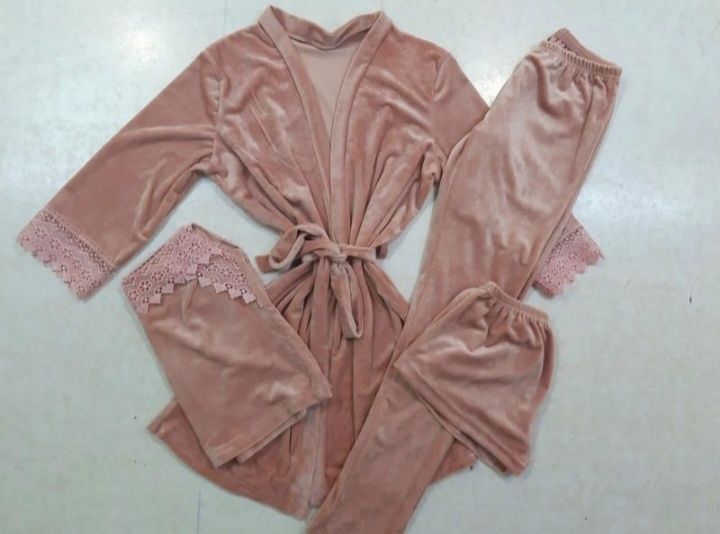 Класна  піжама комплект