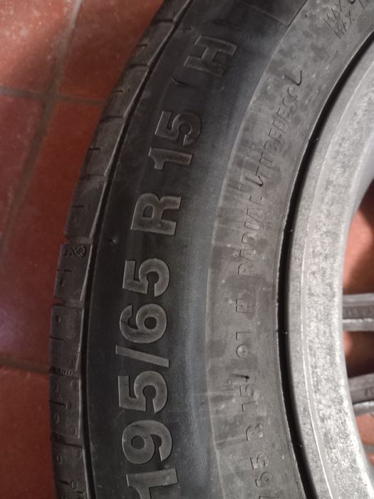 Aluminiowe felgi z oponami