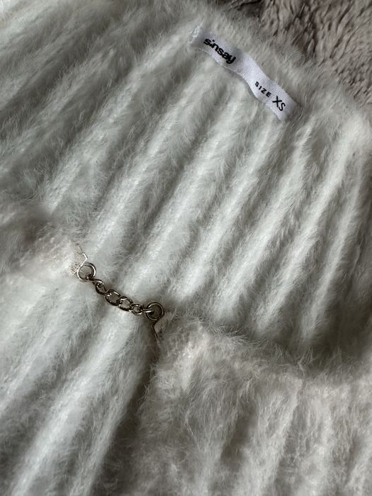 Пухнастий топ Sinsay