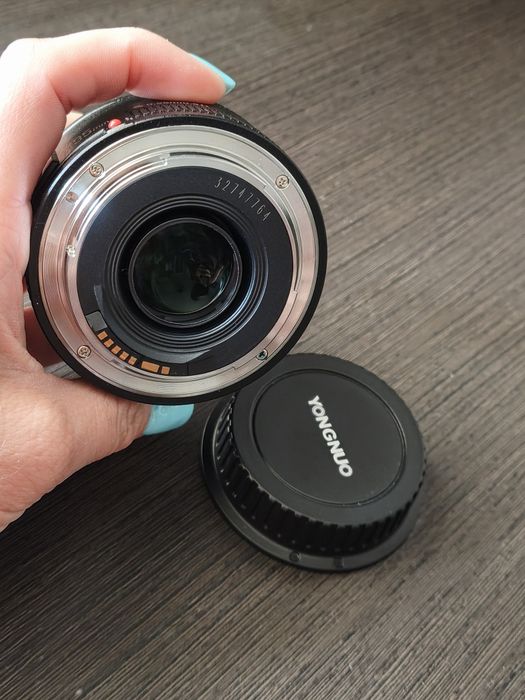 Продам об'єктиви 24-105 f4, 50mm f1.8, 35mm f2.0