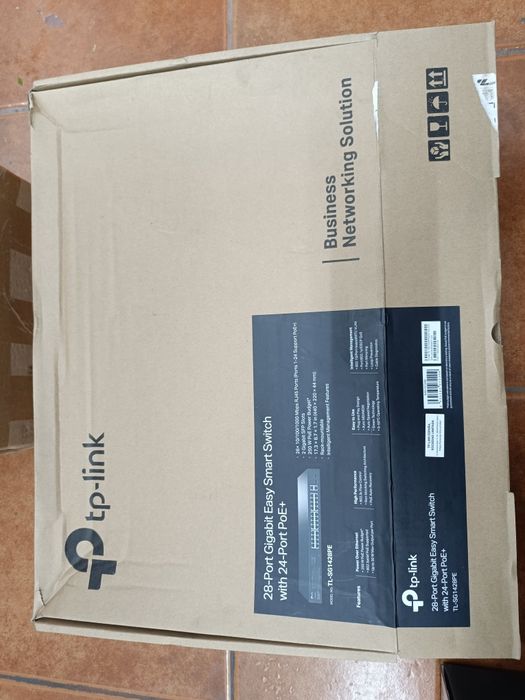 TP-LINK 24-Port Switch440897818340239362