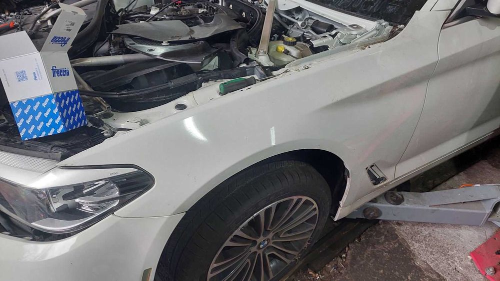 Bmw g30  передня ліва четверть метал левая
