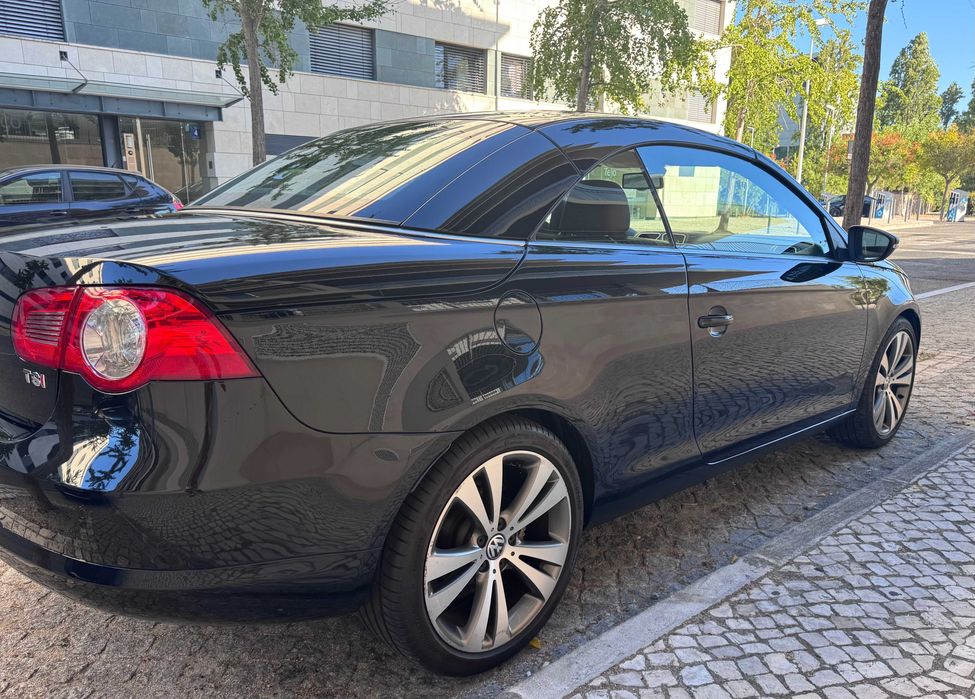 VW EOS 1.4 TSi - Preto