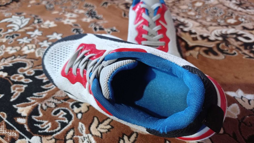 Кросівки кросовки 21,5 см