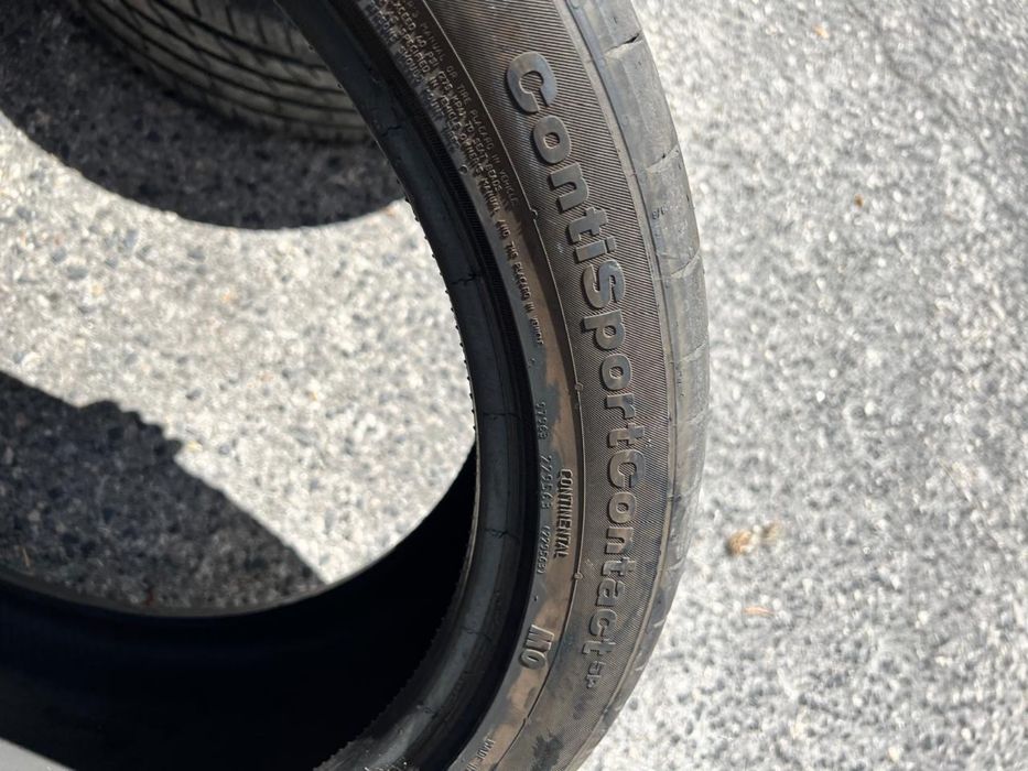 255/40/21 Continental 2 pneus