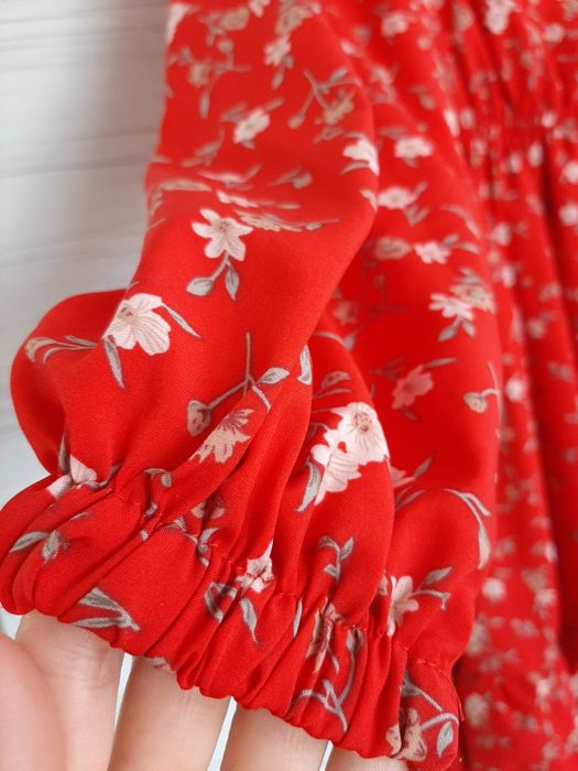 Плаття                        .