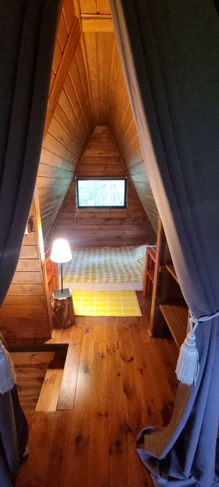 Domek nad jeziorem, Pluski, plaża pomost