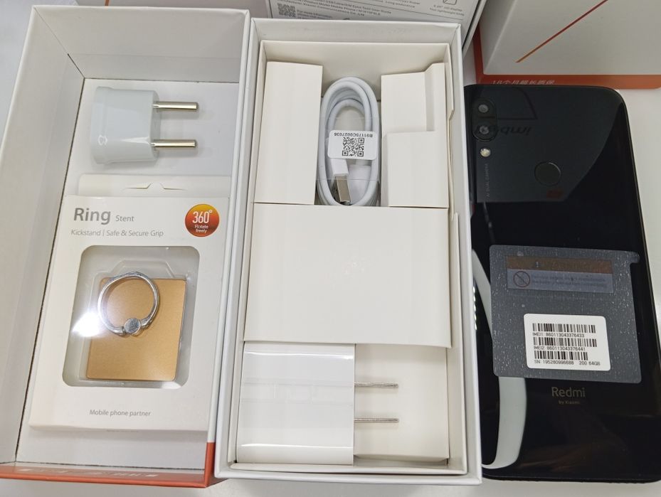 Нові! Xiaomi Redmi7 4/64 гб Смартфон/Телефон/Бюджетный/Качественный