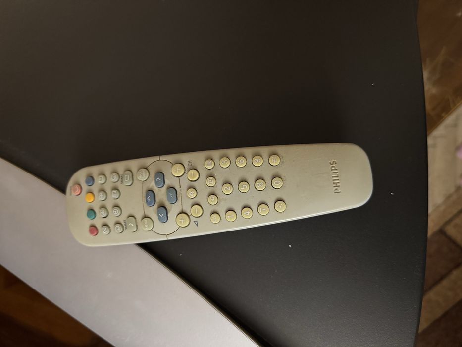 Телевізор Philips 21” (кінескопний) з пультом, робочий 2006 рік