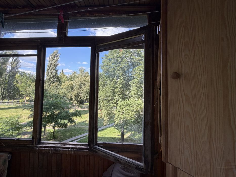 Продаж 2к квартири на Борщагівці, вул. Зодчих, 14 | Цегляний будинок, тихий двір