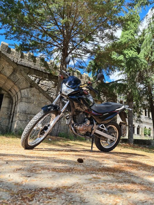 Vendo Mota Honda 400