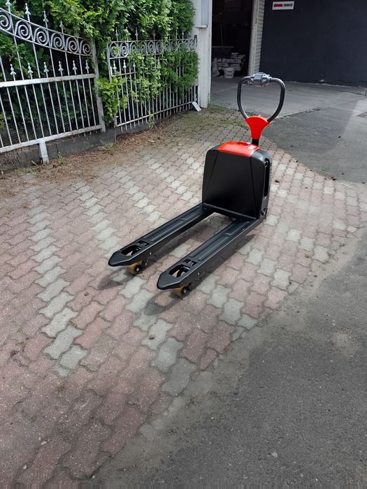 Paleciak  F4 Wózek Paletowy Elektryczny 1500 kg