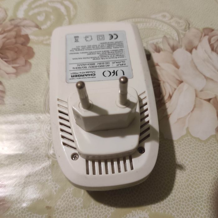 Зарядное Ufo charger