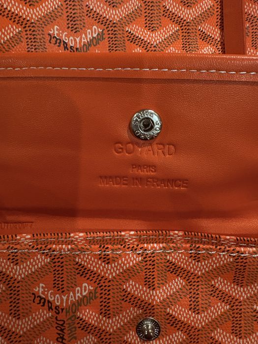 Mala em tela cor de laranja