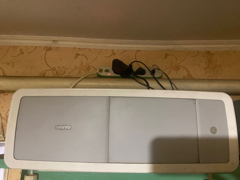 Проектор Sanyo plv-z700