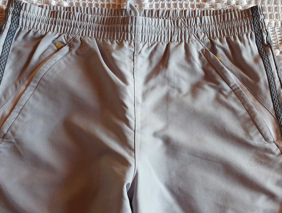 Calções / Bermudas Adidas, com sistema climacool, tamanho "S/M"