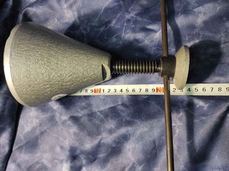 Sprzedam kolekcjonerskie podnośnik laboratoryjny